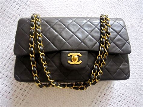 chanel classic flap bag lambskin